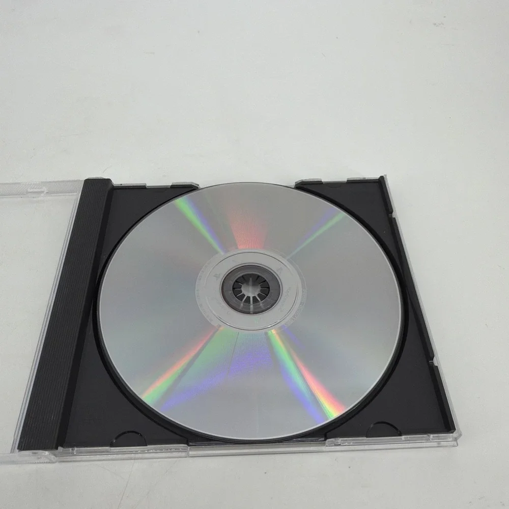From Russia With Love: 007 (Sony PlayStation 2, 2005) - Disc Only (Tested)